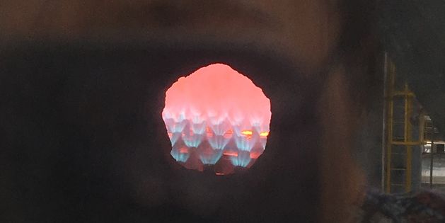 Hydrogen combustion with a RAH grid burner